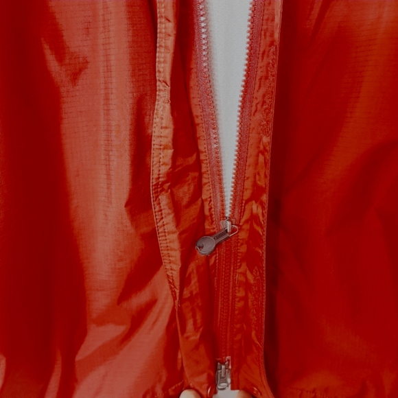 Patagonia Windbreaker - Picture 10 of 17